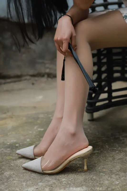 [IESS异思趣向]2022.03.28 丝享家1042:婉萍《旗袍美仁》 - IESS